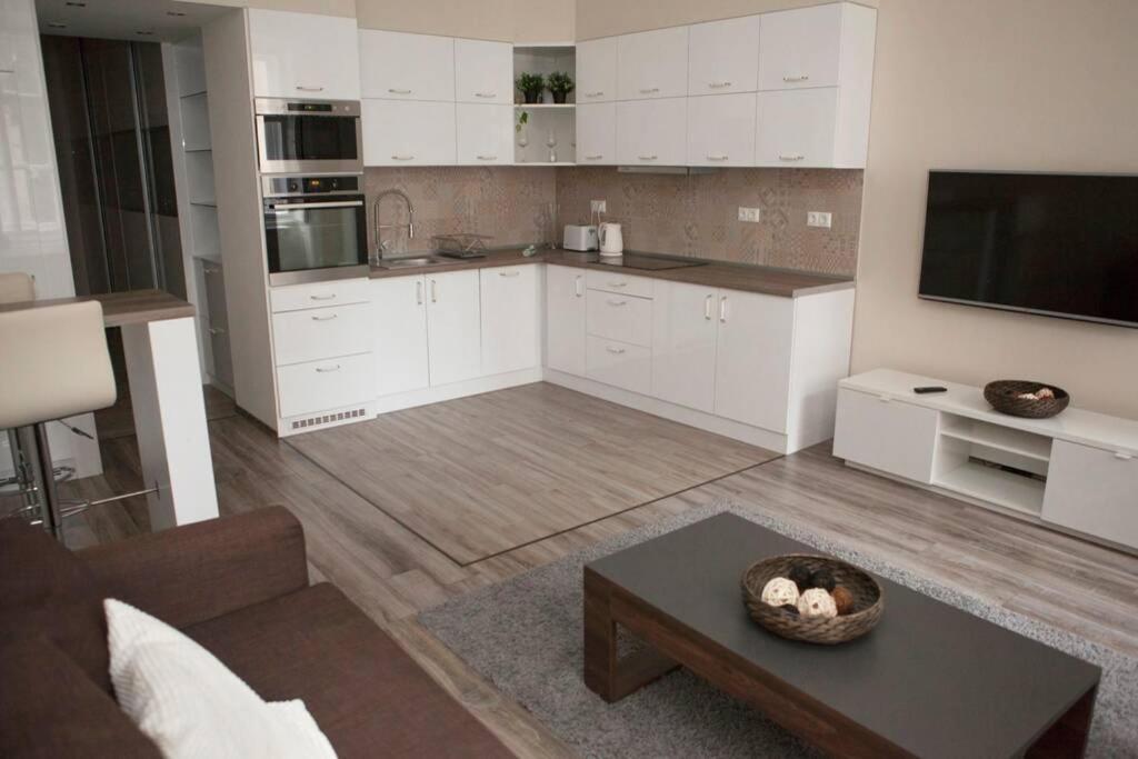 Downtown Regiposta 15 Apartamento