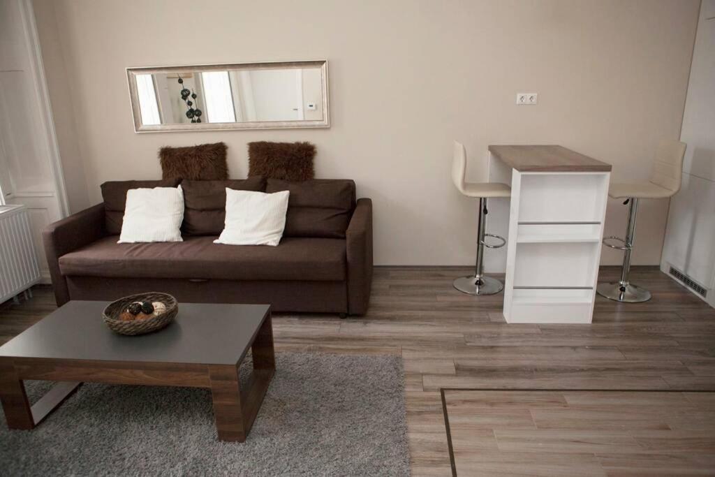 Apartamento Downtown Regiposta 15 *